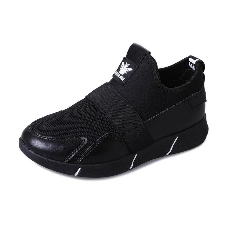A sleek black sneaker ideal for both comfort and fashion in everyday use.