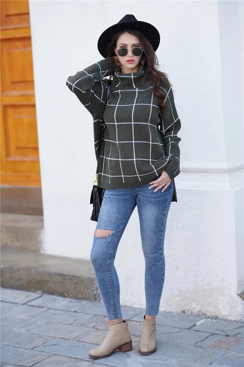 Chic Turtleneck Loose Plaid Sweater - Red