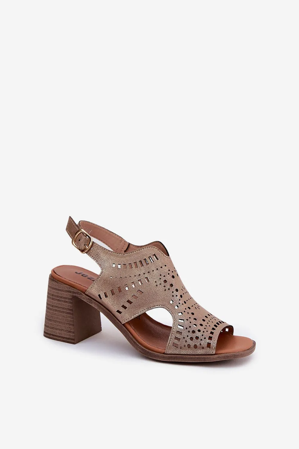 Heel sandals Step in style