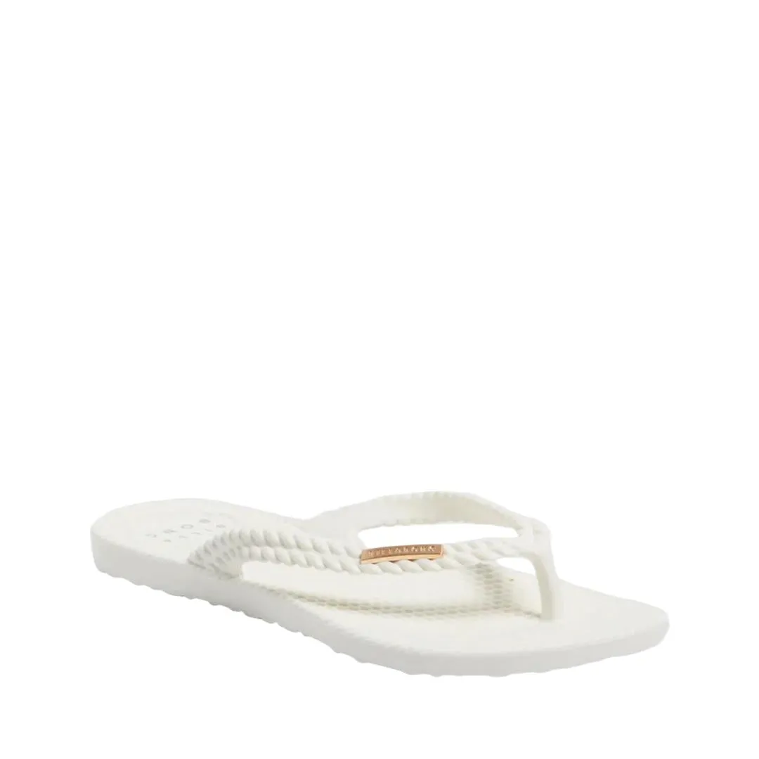 Kick Back Thong - Solid Sandals