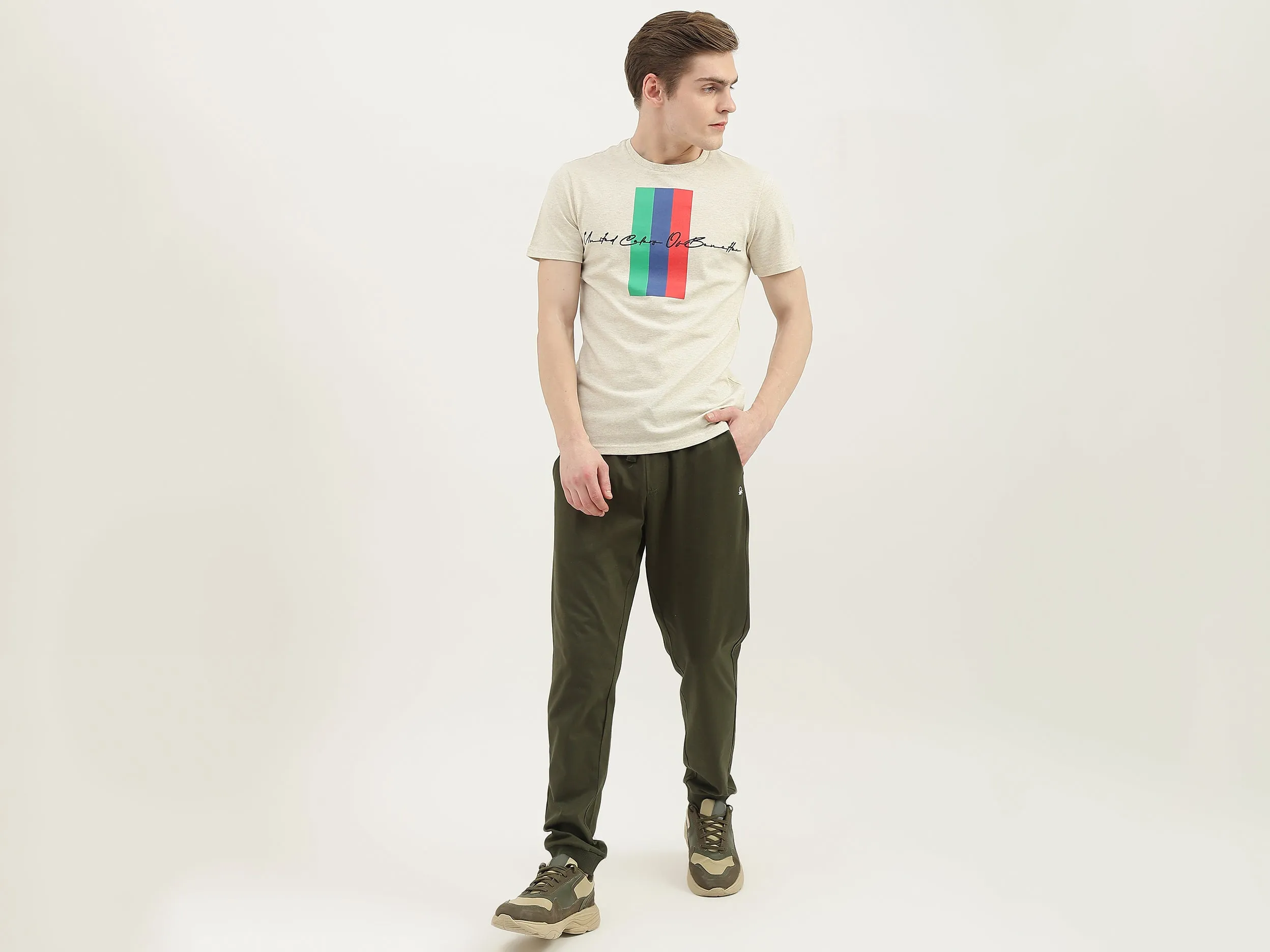 Men Solid Regular Fit Joggers