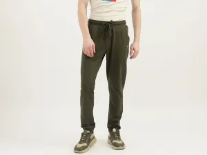 Men Solid Regular Fit Joggers