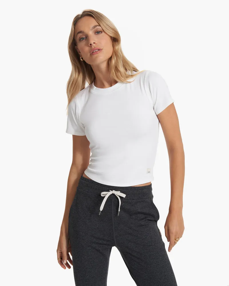 Vuori Pose Fitted Tee